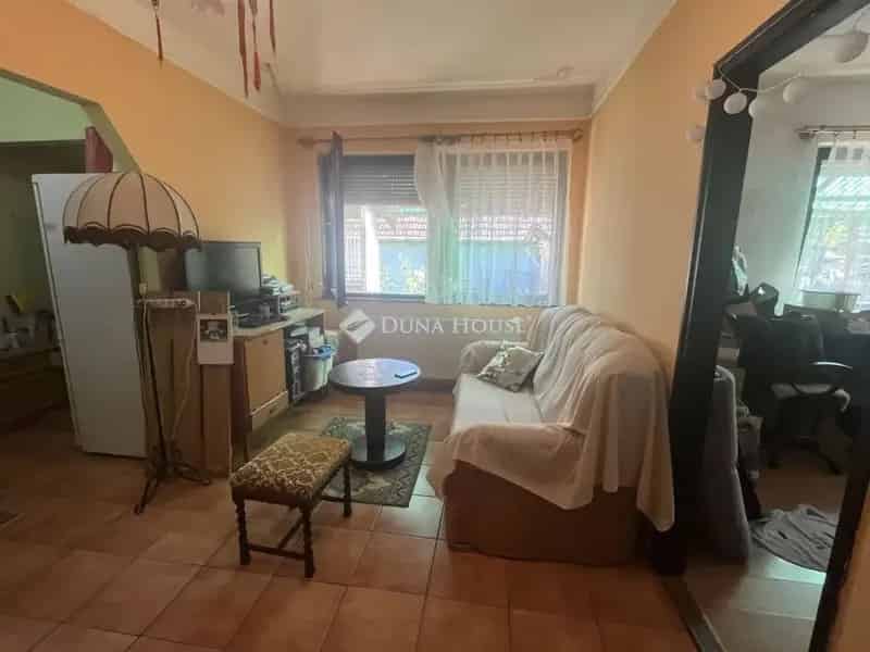 78m2-es Csendes Téglaház Eladó 330m2 Telekkel
