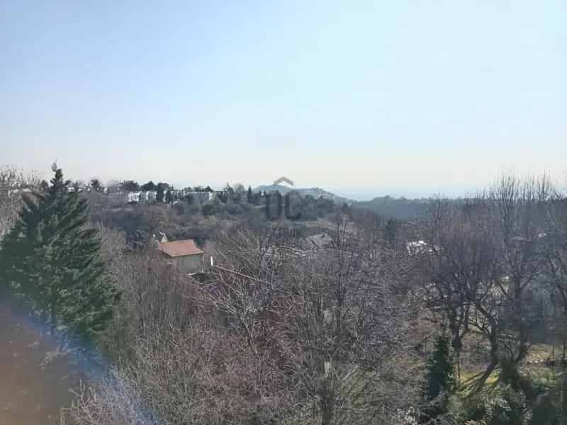 Panorámás 2 Erkélyes Lakás Kiadó Garázzsal