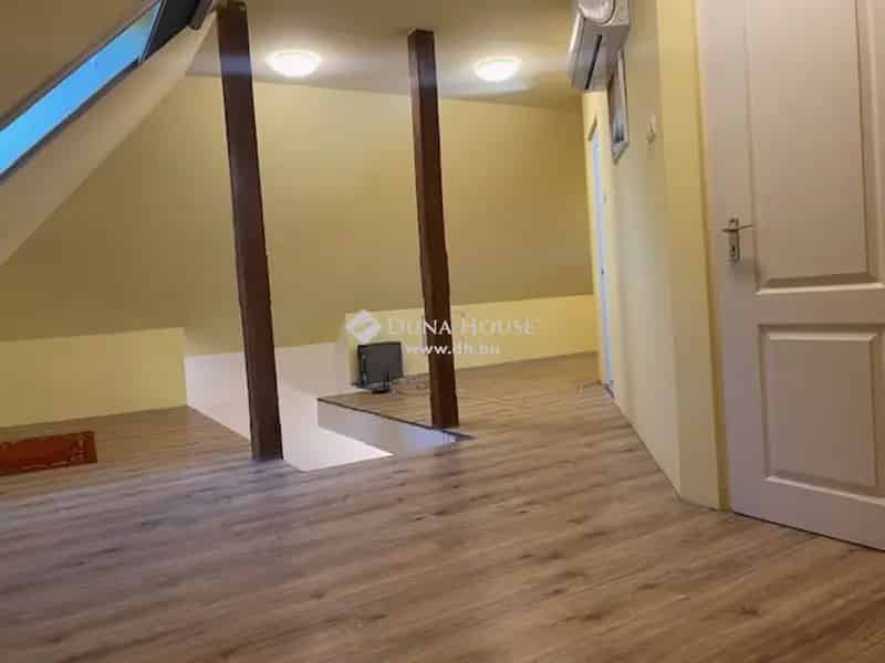 Ácsteszér családi ház eladó 195m2 16199m2 telekkel