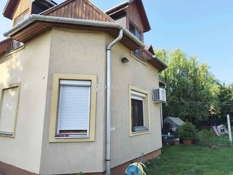 84 nm-es 3 szobás földszinti lakás zárt kerttel Budapesten