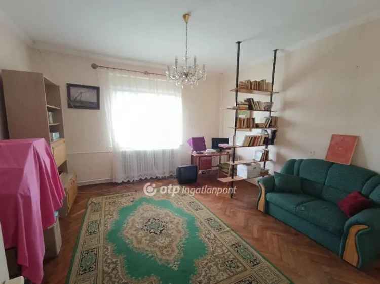 90 m2-es családi ház Nyírkarászon 14770 m2 telekkel eladó
