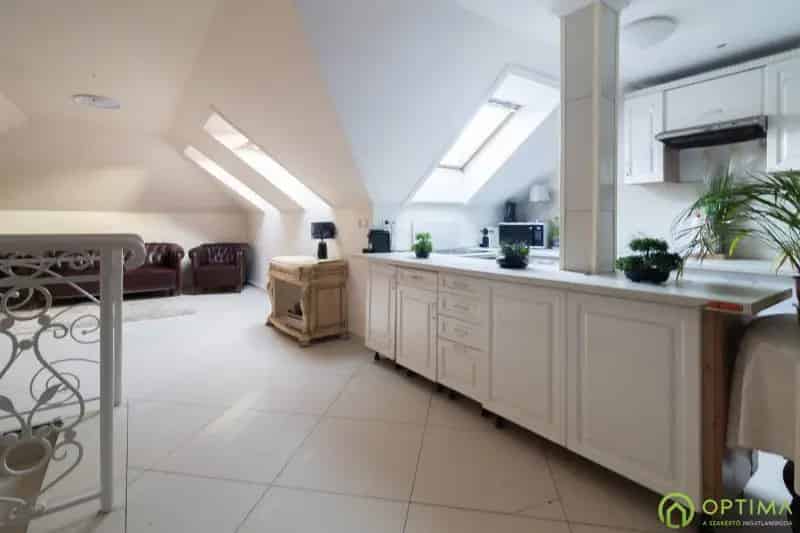 Ház Kiadó , Budapest, Közép-Magyarország