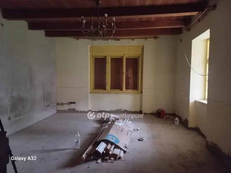 Györkönyben eladó felújítandó családi ház 2555m2-es telken
