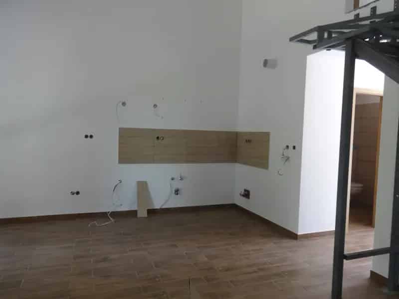 Tiszakécske Sorház Eladó - Napelem - Modern Konyha