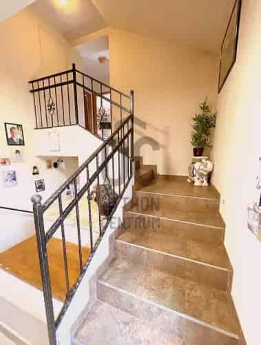 Solymári családi ház eladó 6 szoba kert szauna jakuzzi