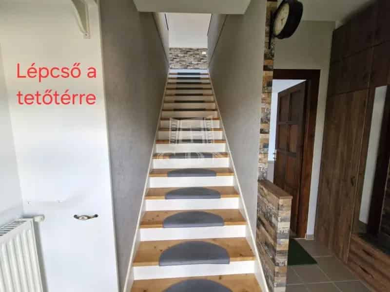 Dány 310 nm-es családi ház eladó - több generációs - bútorozott
