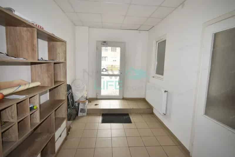 13 Szobás Apartmanház Eladó Üzlethelyiséggel