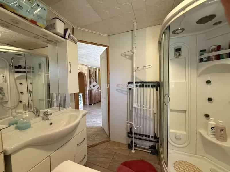 Kecskemét Hetény-Úrihegy 919m2-es telek nappali + 3 szoba gazdasági épület