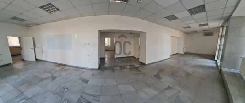 Győri eladó üzlethelyiség 263 nm UZ017487