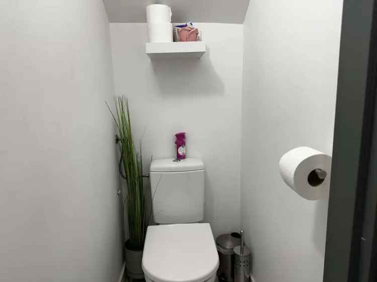 Siófoki üzlethelyiség eladó - 18 m² + 10 m² terasz