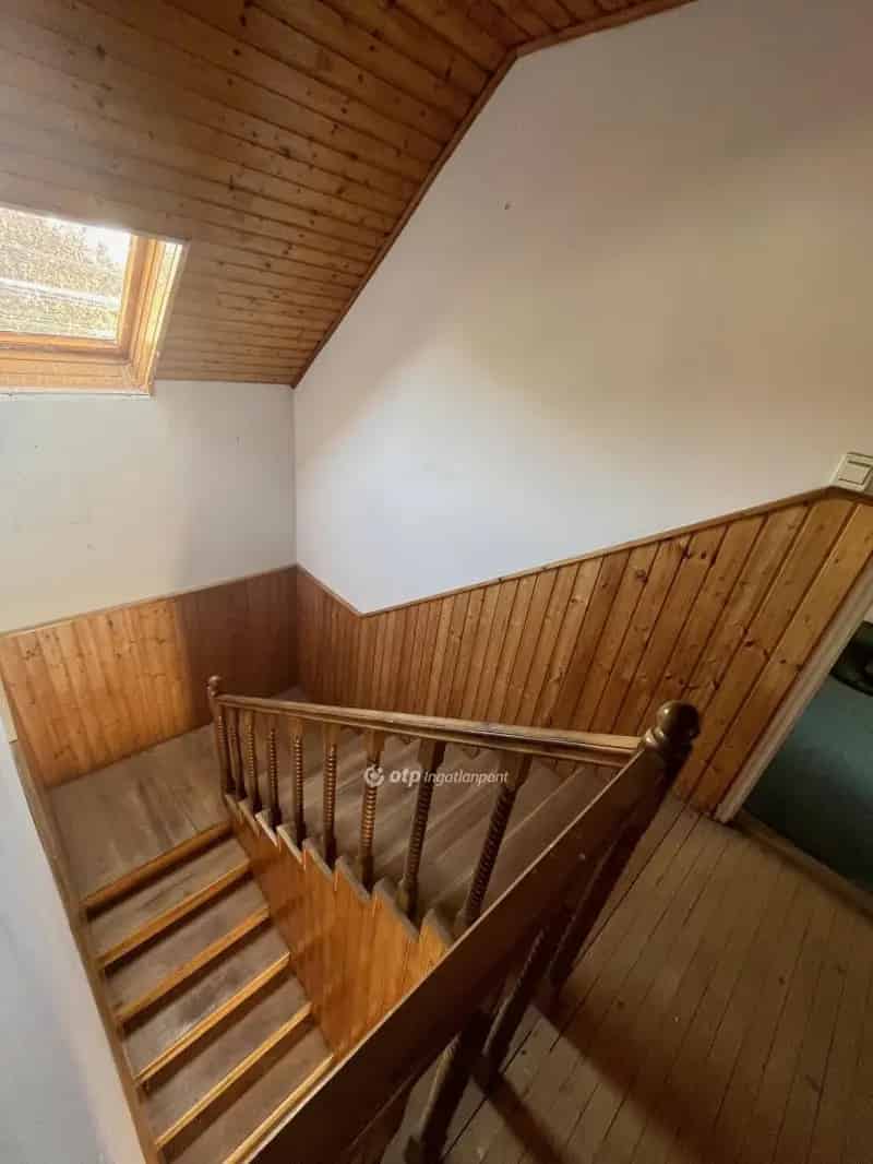 Ház Kiadó , Szekszárdi járás, Dunántúl