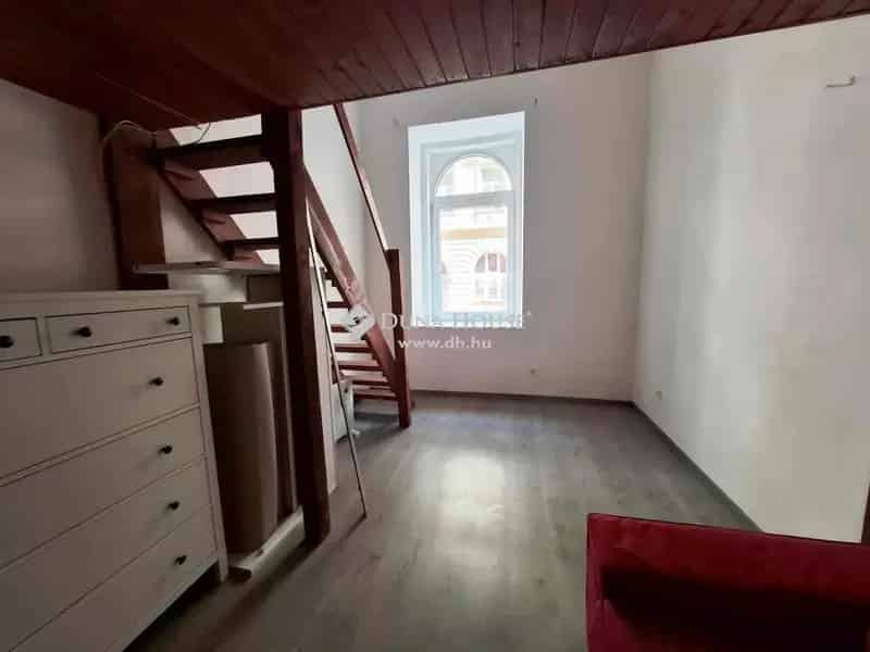 2 szobás, 2 fürdőszobás lakás eladó a VII kerületben - Ideális Airbnb-re