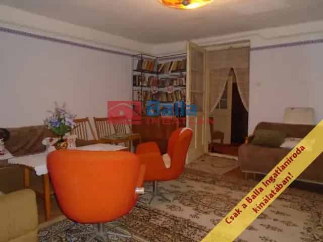 Tiszakécske családi ház eladó - 78m² - 2 szoba - 886m² telek