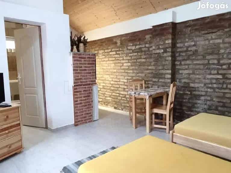 Apartmanház eladó Balatonkeresztúron befektetőknek és családoknak