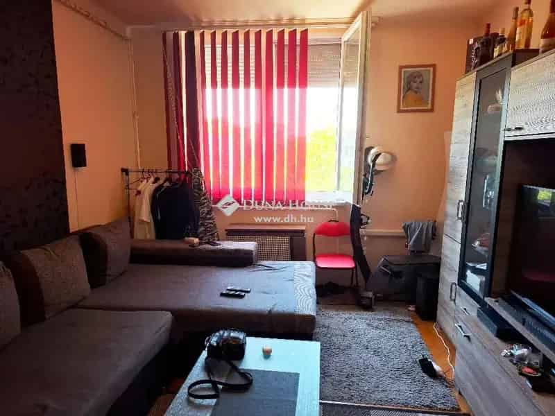 Békéscsaba Lencsési lakótelep 48 nm-es 2 szobás lakás eladó