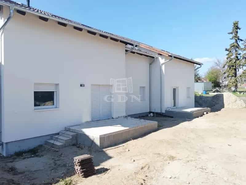 Mogyoród Ikerházfél Eladó - 80 nm - CSOK PLUSZ