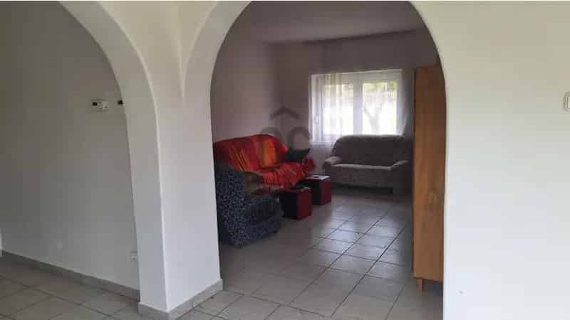 Akai családi ház eladó 90 m2 1448 m2 telekkel