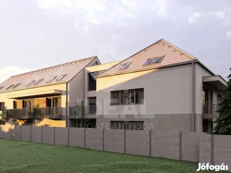 Hegyeshalom 1 szoba konyha uj epiteesu tegla lakás elado