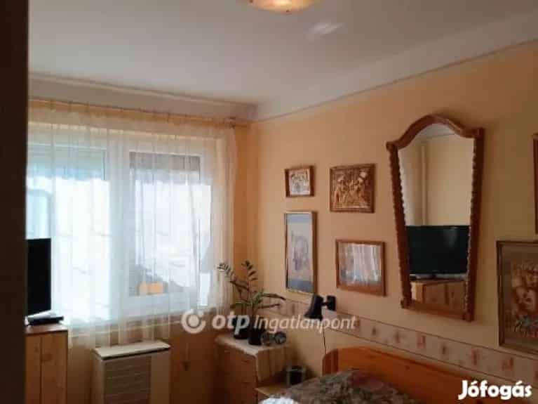 Eladó Felújított Lakás Debrecenben Garázzsal