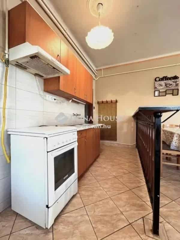 70 m2-es 3 szobás családi ház Kerekegyházán