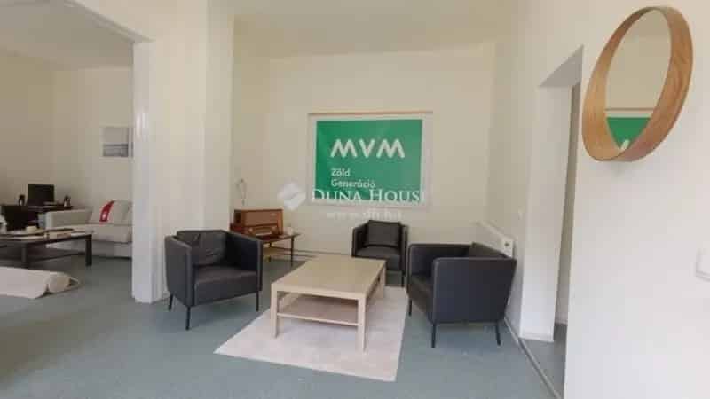 Bátaszék Vályogház Eladó Felújított 113m2 90m2 Pince