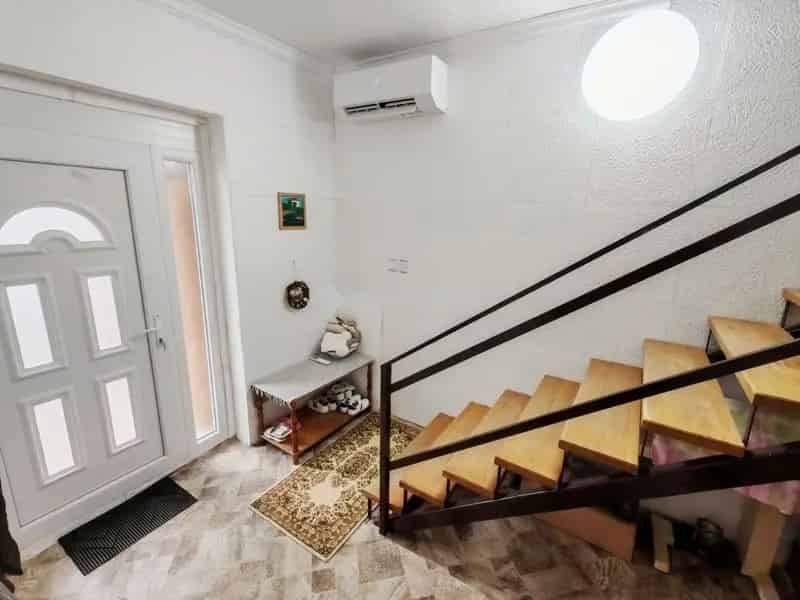 Kétgenerációs ház Gelse faluban eladó