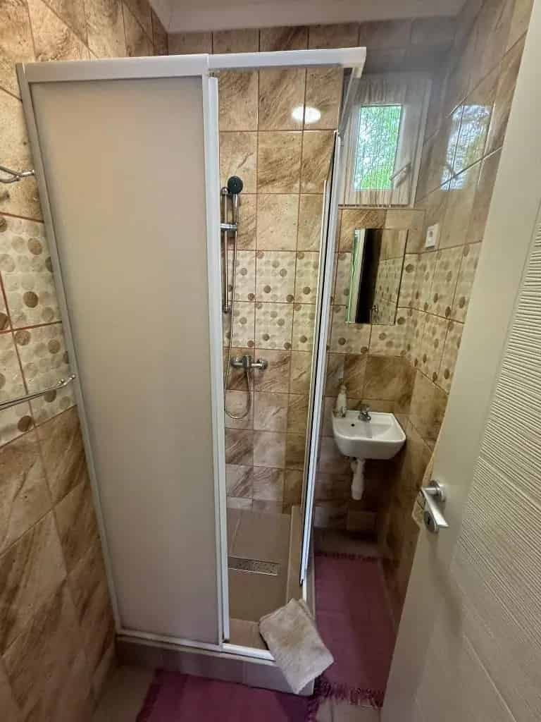 Tisza-tavi Poroszlói Családi Haz es Apartman Elado