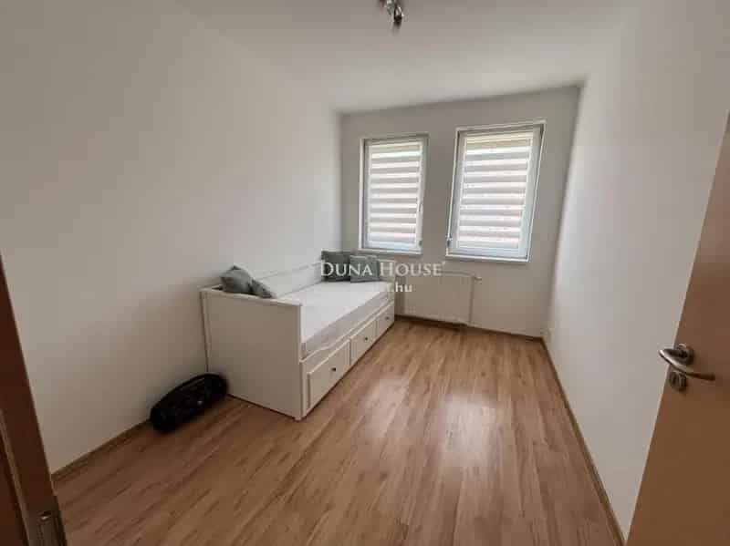 Kecskemét Hunyadiváros Sorház Eladó 3 Szoba Garázzsal