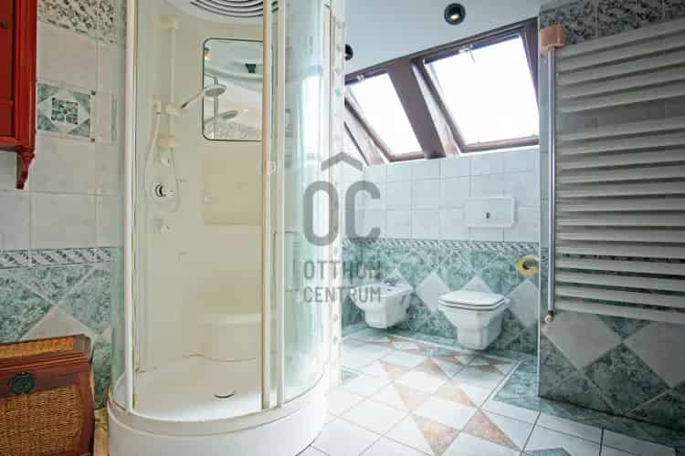 Budapest XI kerületi eladó 142 nm-es tetőteraszos duplex lakás