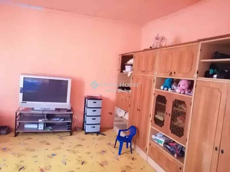 Családi ház eladó Bakonysárkányon 4888 m2 telekkel
