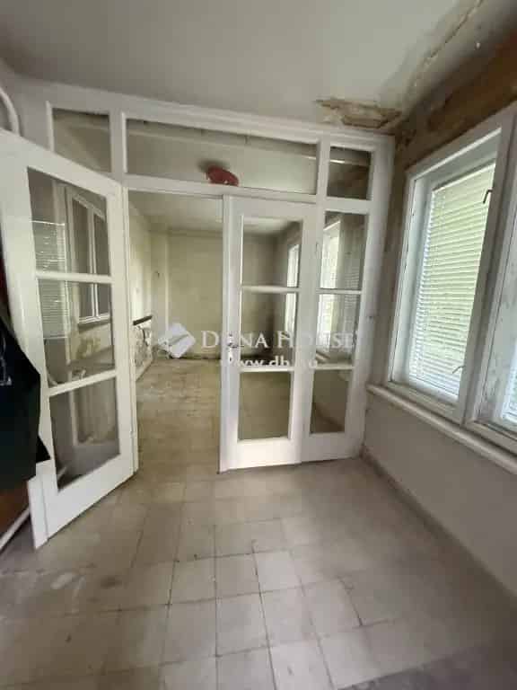 Felújítandó családi ház Pécs Rigóderben 1251 m2-es telken