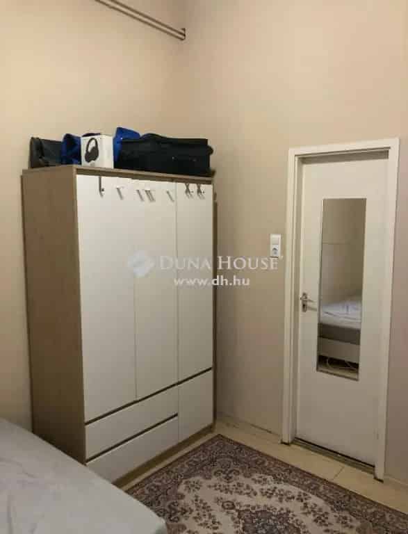 74 m2-es 2 szobás lakás eladó Budapest VI. kerületben