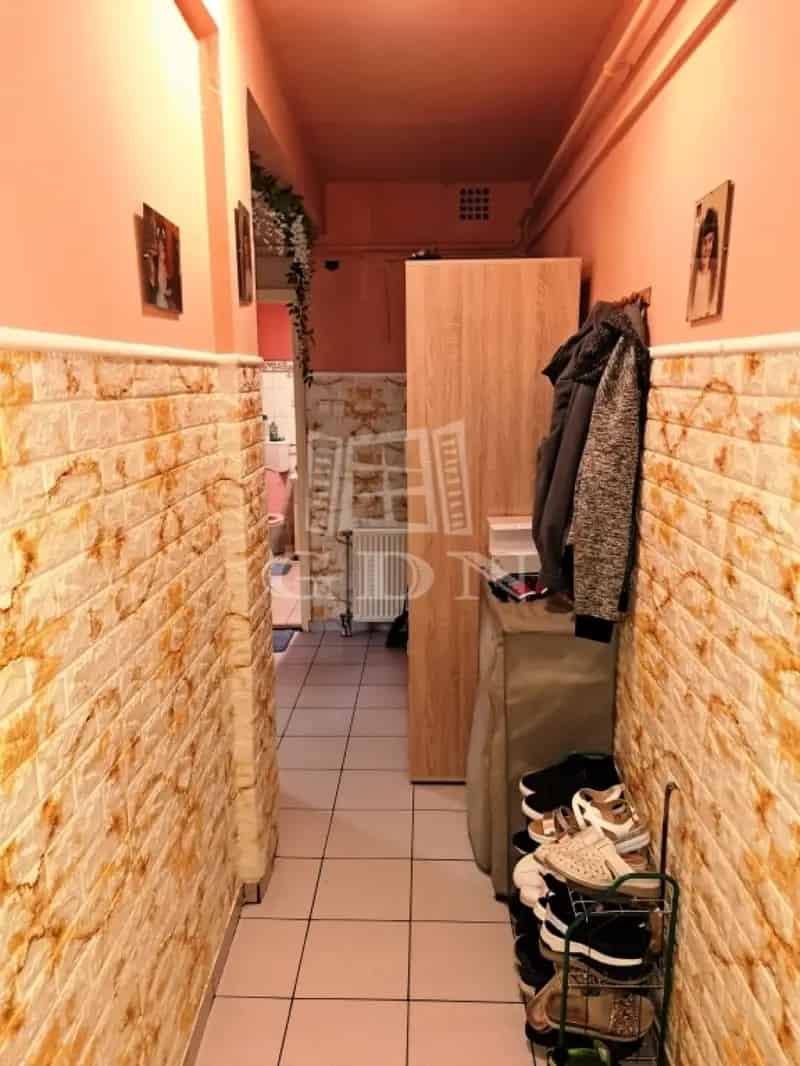 Tökölön 80 m2-es 2 szobás erkélyes lakás eladó