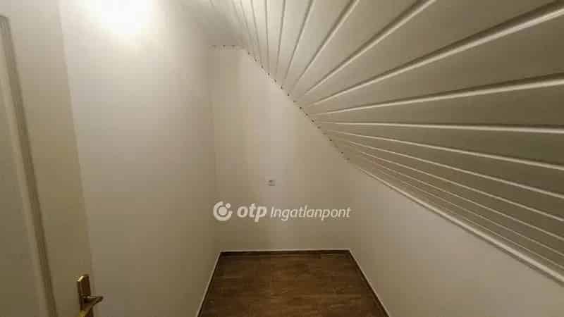 Ház Kiadó , Jászberényi járás, Alföld és Észak