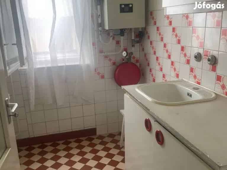 Ikerház eladó Debrecen Homokkertben 260 nm 1055 nm telekkel