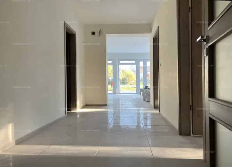 Balatonszárszó Exkluzív 132 nm-es Lakás Wellness Központtal