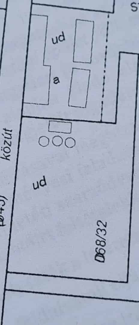 3000 m² föld Tiszajenőn 4 gazdasági épülettel eladó