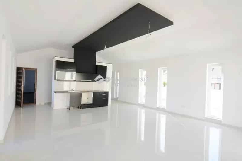 Kecskemét Belváros Penthouse Lakás Eladó 97nm 50nm Terasz