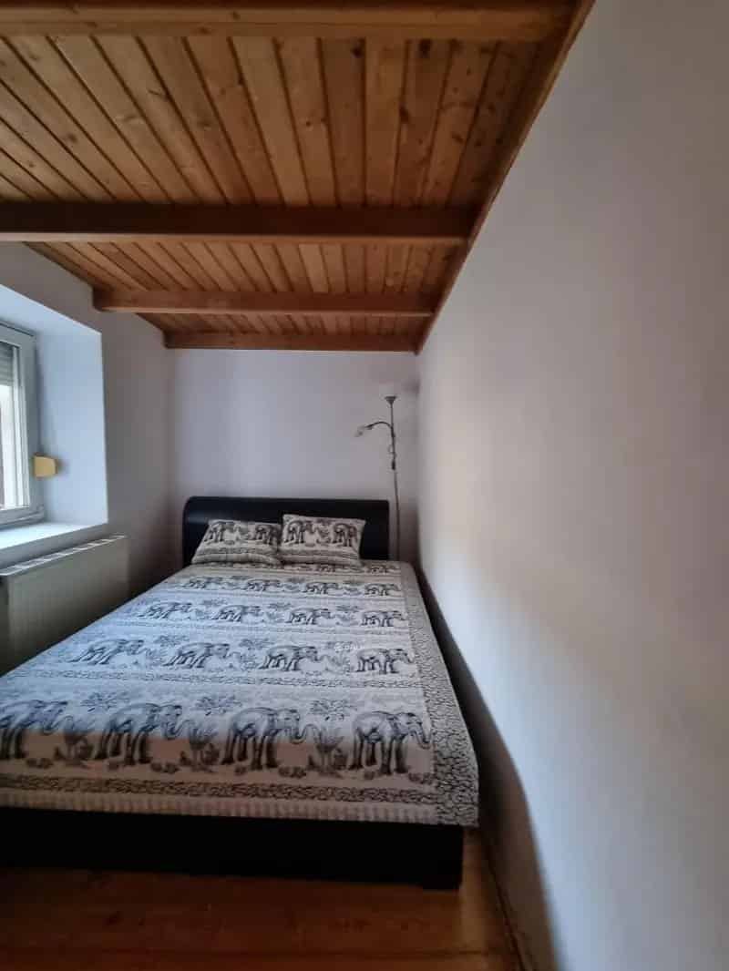 105 m2-es Felújított Lakás Devecserben - Azonnal Költözhető