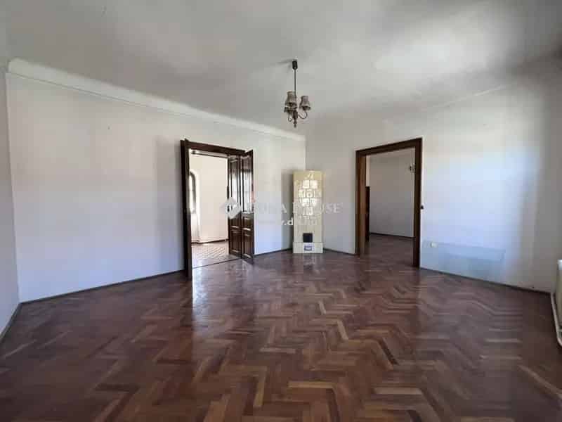 Esztergom Belvárosi Polgári Ház Eladó Befektetőknek is