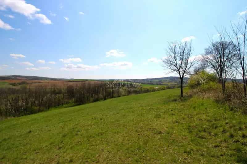 Panorámás építési telek Magyarszéken lovaknak is alkalmas
