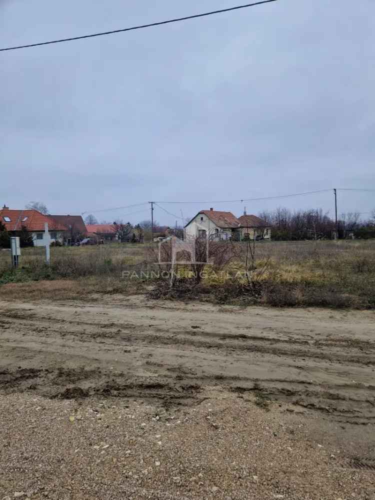 Telek Kiadó in Székesfehérvári járás, Dunántúl