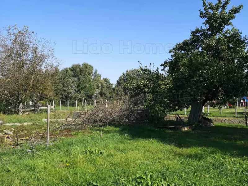 Kunsziget 700 m2-es Építési Telek Eladó
