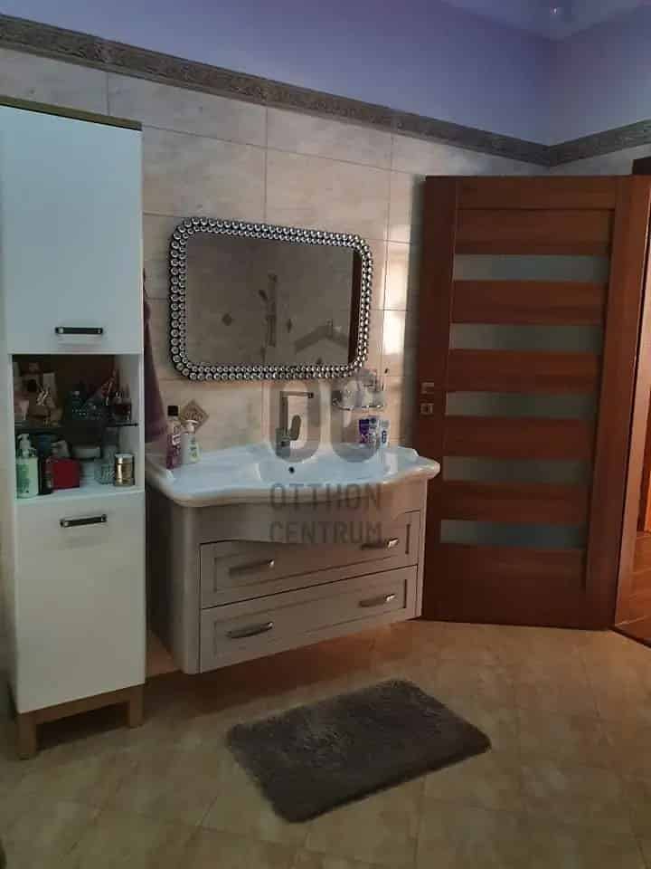 380 nm-es Luxuskivitelű Családi Ház Nyíregyházán