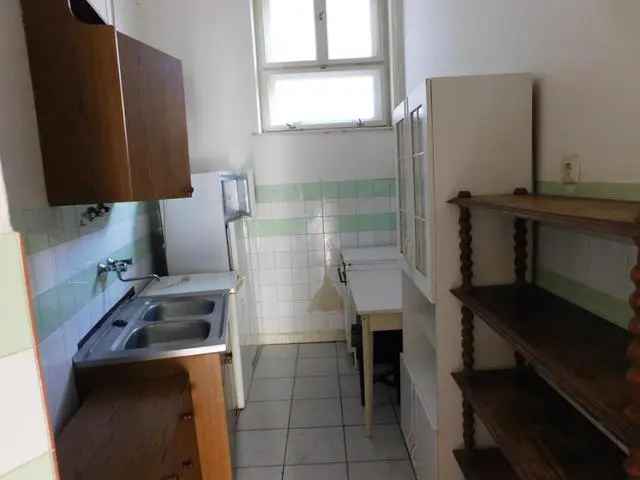 Kaposvár belváros 90 m2 2 2 szobás polgári lakás eladó