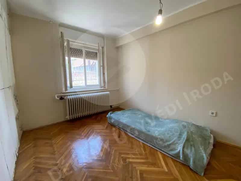 120 m2-es családi ház 5457 m2-es telken Erdősmecske főutcáján