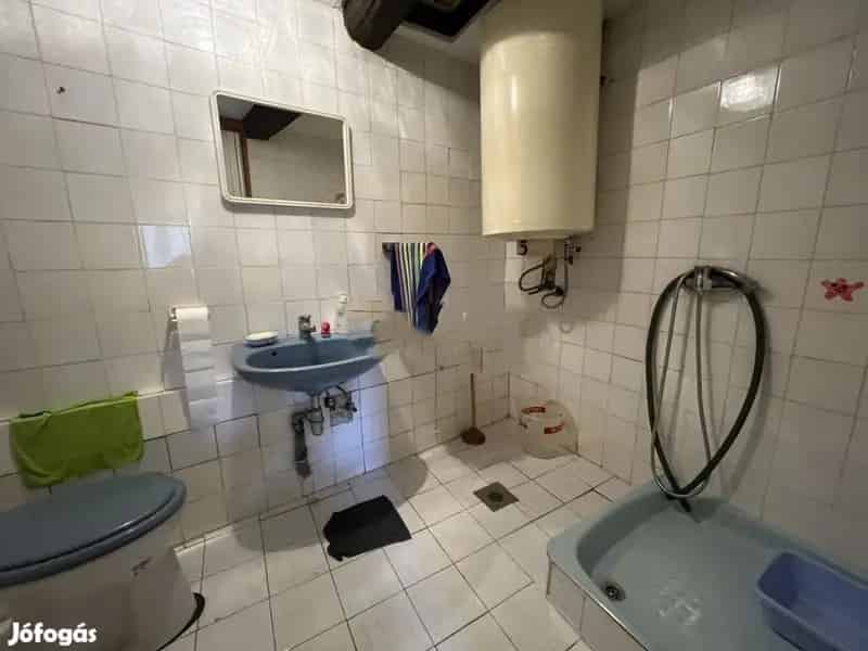60m2-es családi ház Pécs közelében - Gyümölcsfákkal és melléképületekkel