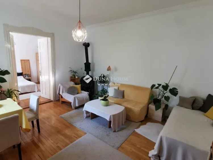 Kecskemét Máriaváros Társasházi Lakás Eladó 67m2 107m2 Kerttel
