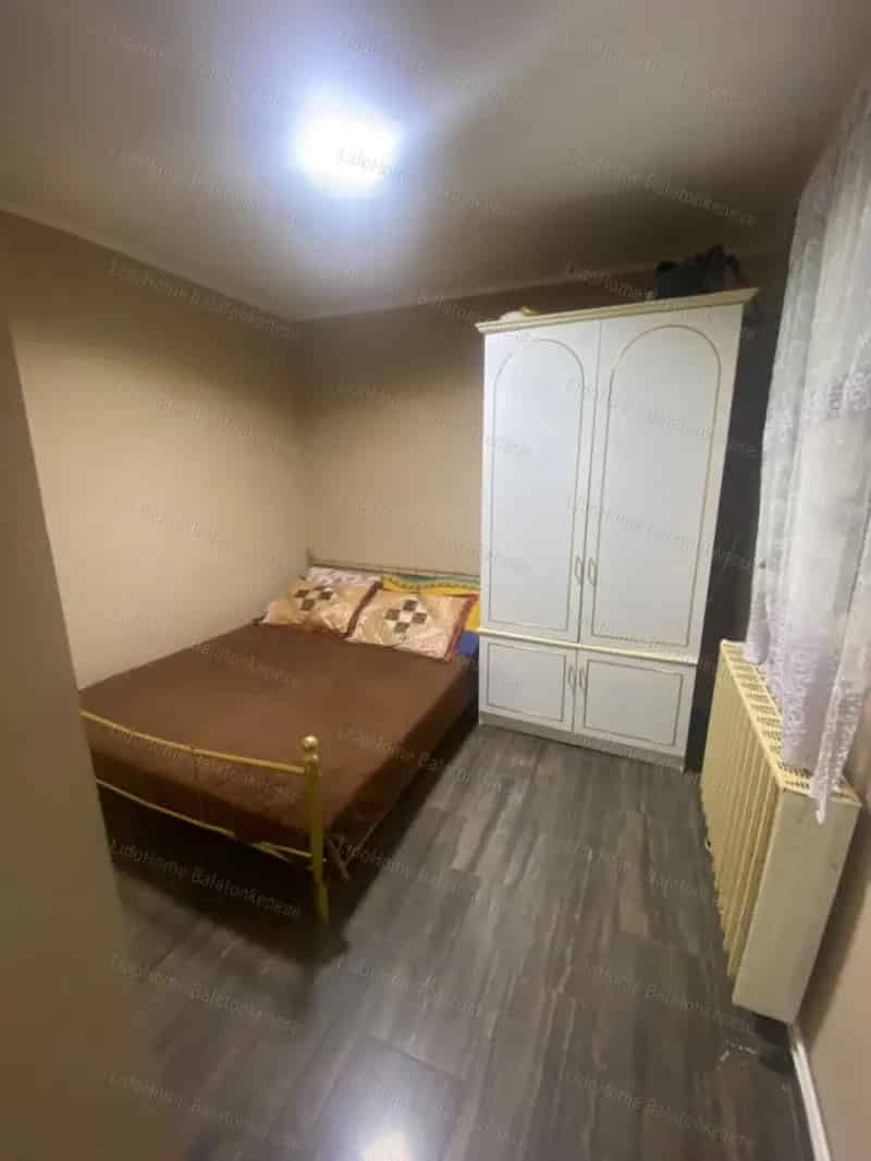 Balatonkenesei felújított családi ház eladó