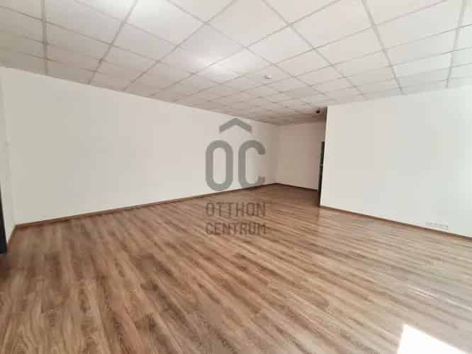 Prémium Raktár Kiadó Budapest XI Kerületben 830m2 Saját Parkolóval